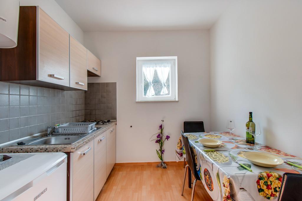 Apartment Senka マリ・ロシニュ エクステリア 写真
