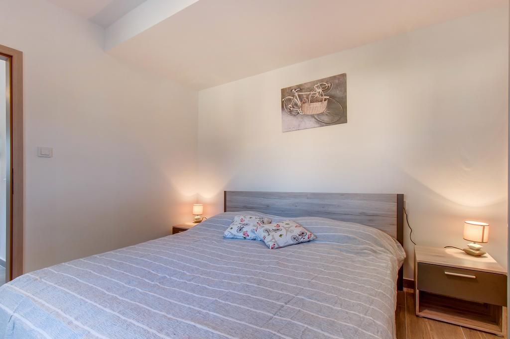 Apartment Senka マリ・ロシニュ エクステリア 写真