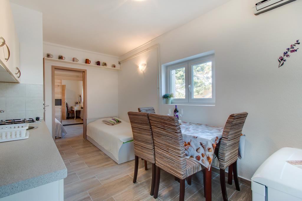 Apartment Senka マリ・ロシニュ エクステリア 写真